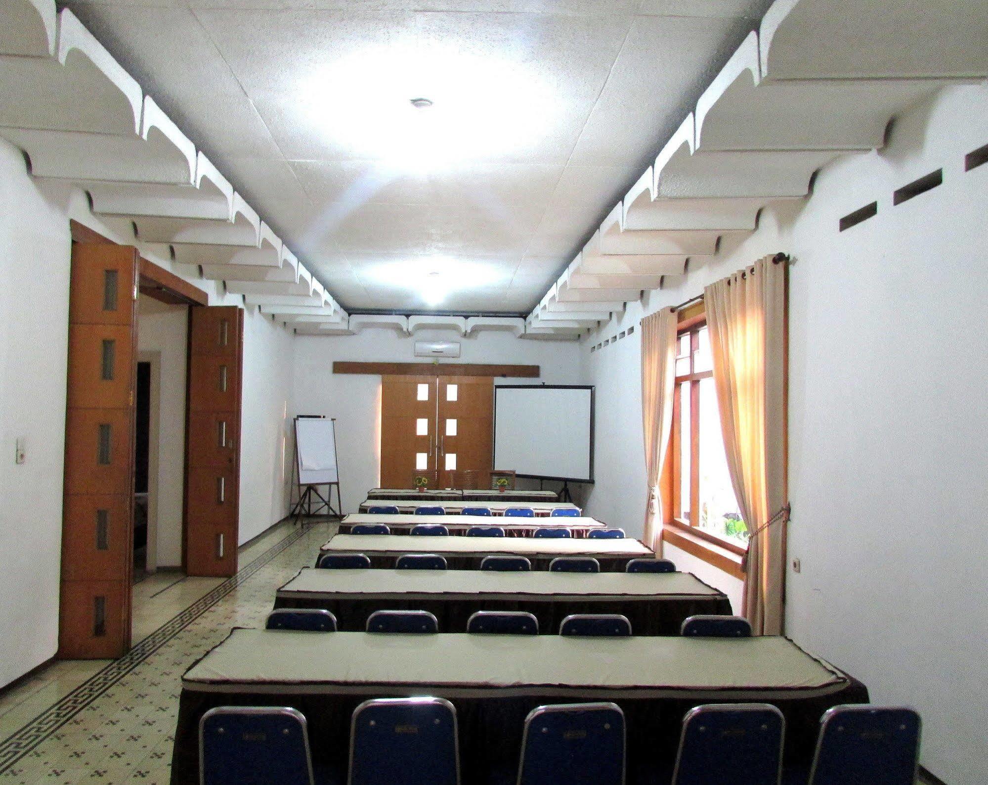 Riche Heritage Hotel Malang Zewnętrze zdjęcie